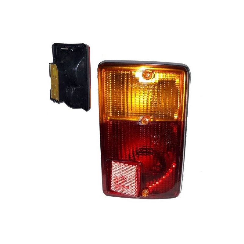 Lampa tył tylna prawa Fiat 126p 126 FL kompletna Lampa tył tylna prawa Fiat 126p 126 FL kompletna