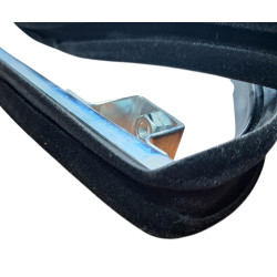 Prowadnica szyby dluga lewa Fiat 126p ELEGANT