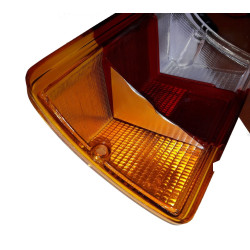 Klosz klosze lampy tył lewy prawy Fiat 126p Bambino zestaw